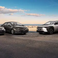 Cztery modele Toyoty: Aygo X, Corolla, bZ4X i Yaris. Wybierz swoją przyszłość: cng i hybryda.