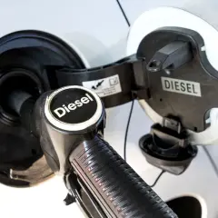 Tankowanie diesla. Dostępna lista aut bez DPF.