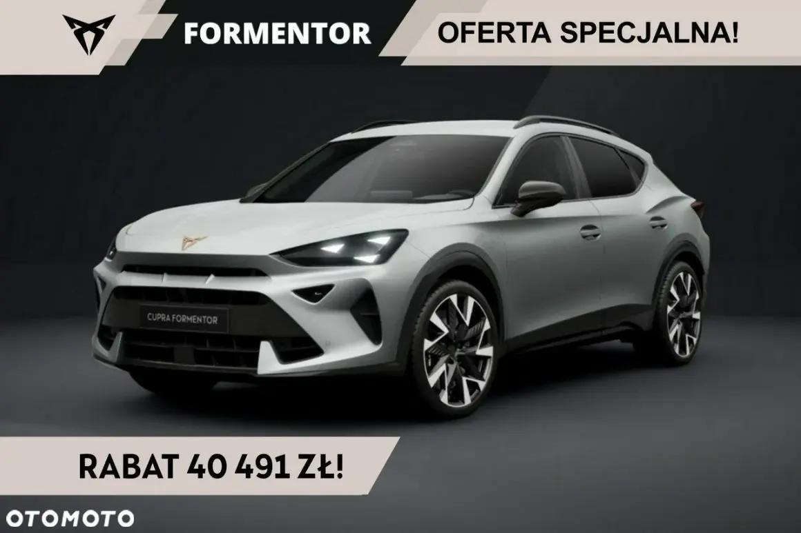 Srebrny Cupra Formentor, sportowy SUV. Dowiedz się, cupra co to za marka i skorzystaj z oferty specjalnej! Rabat 40 491 zł.