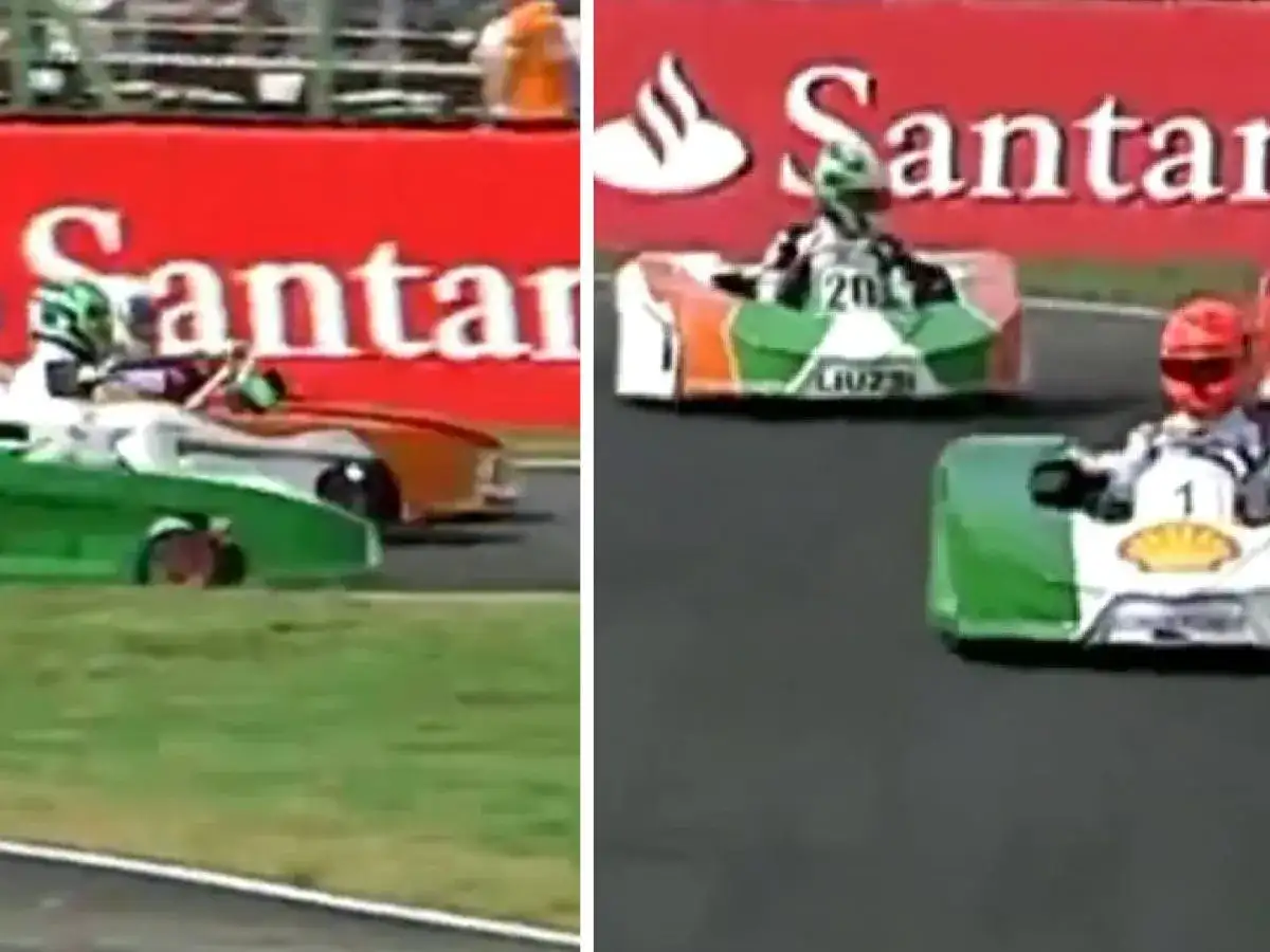 Wyścig gokartów, jeden z kierowców w zielonym kasku przypomina młodego Michaela Schumachera.