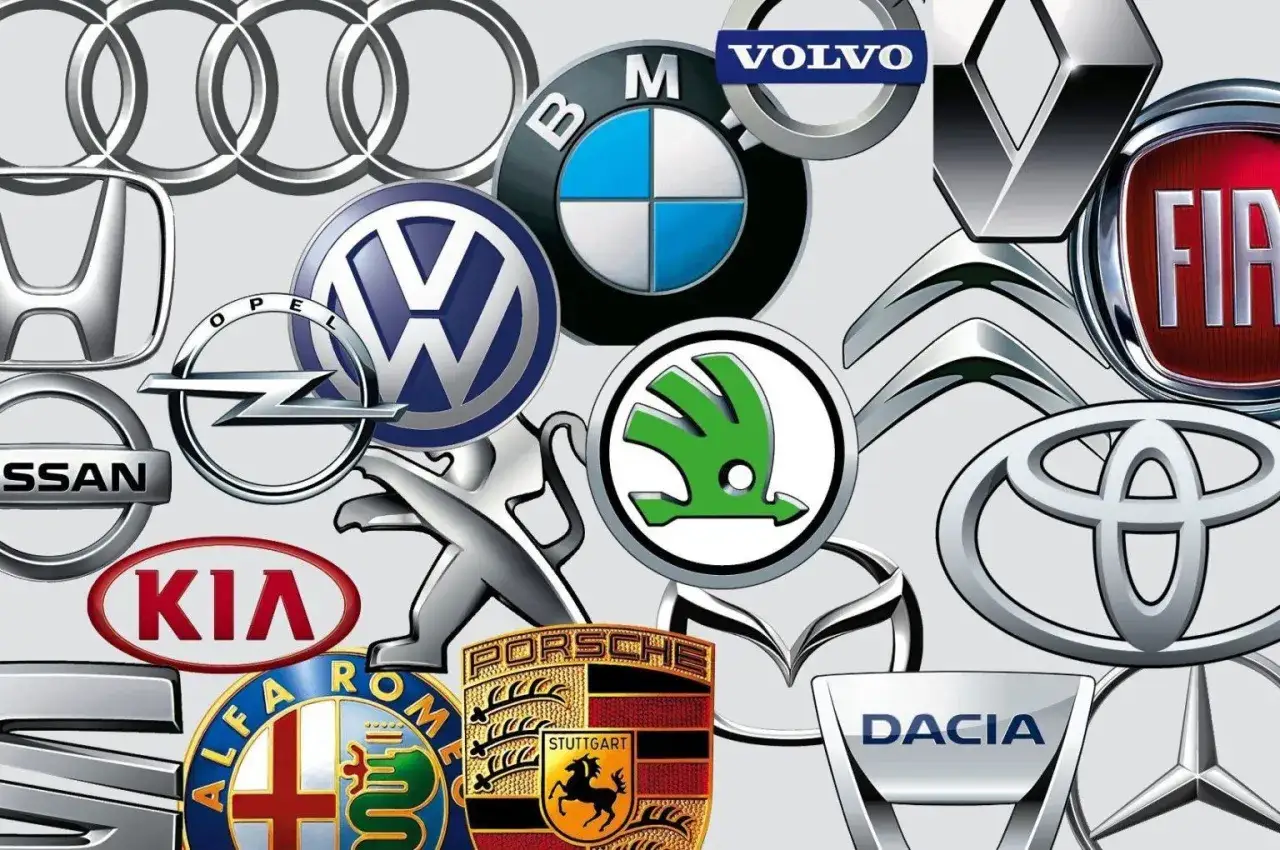 Kolekcja znanych marek samochodów: Audi, BMW, Volvo, Renault, Fiat, Citroen, Toyota, Dacia, Mazda, Peugeot, Skoda, Volkswagen, Opel, Nissan, Kia, Alfa Romeo, Porsche.