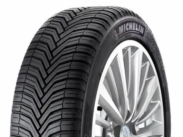 Opona Michelin CrossClimate, idealna do testu opon całorocznych. Agresywny bieżnik zapewnia przyczepność w każdych warunkach.